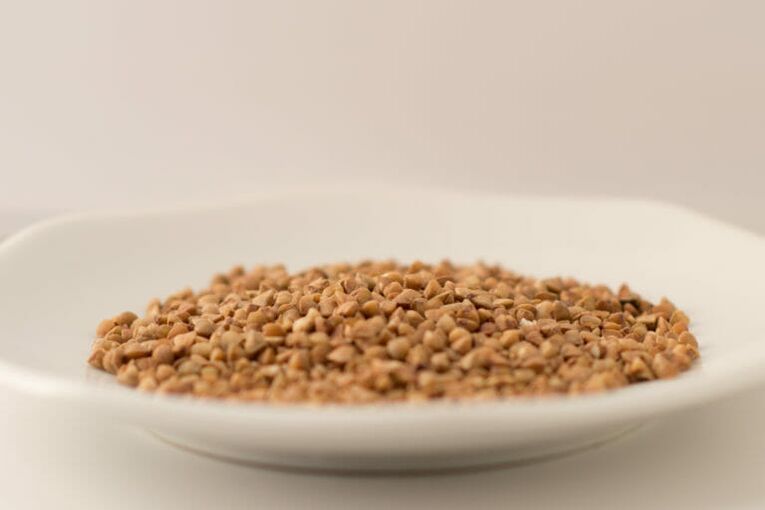ខ្លឹមសារនៃរបបអាហារ buckwheat សម្រាប់ការសម្រកទម្ងន់